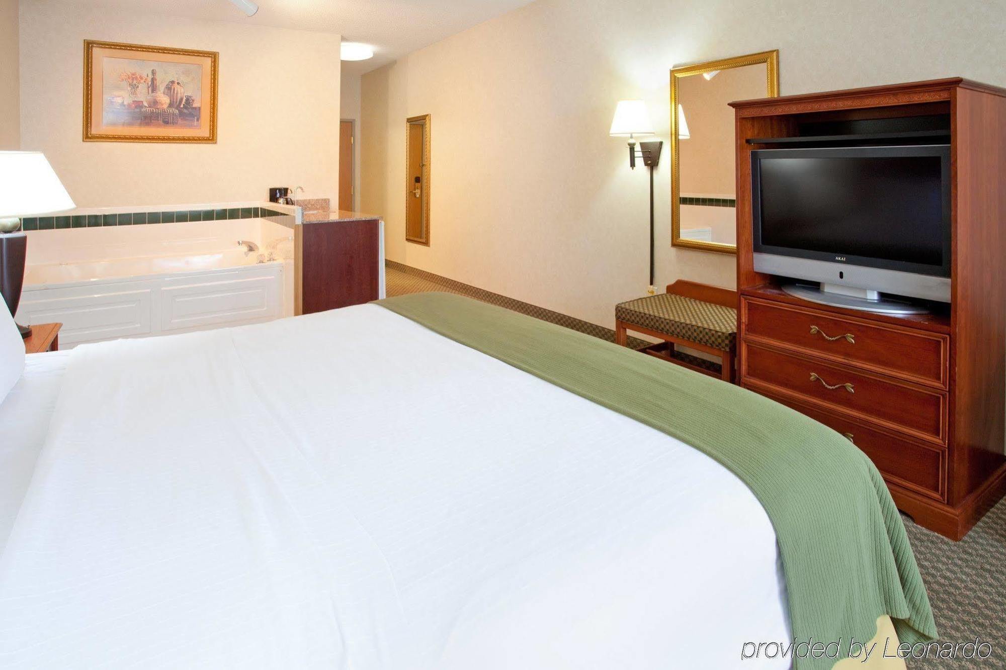 Holiday Inn Express Hotel & Suites Elkhart-South, An Ihg Hotel Camera foto